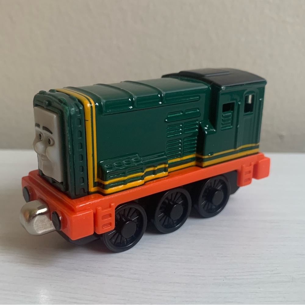 Thomas & Friends Take-n-Play PAXTON Metal Diecast Magnetic Train 2009